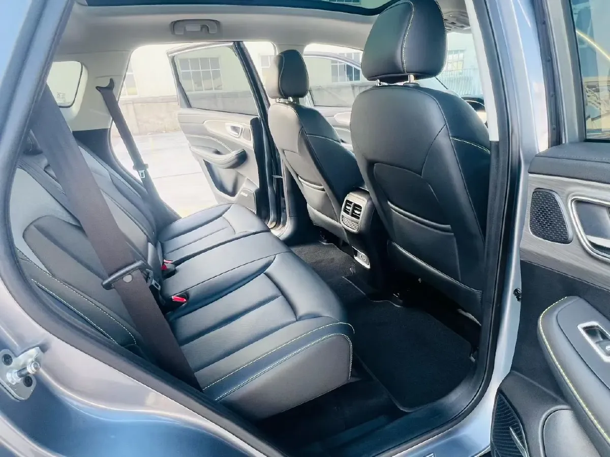 2020 Roewe RX5 eMAX 1.5T 169HP L4 AMT PHEV 16.6KWH,autocango,china used car exporter,china ev exporter,chinese used car exporter,chinese used ev exporter