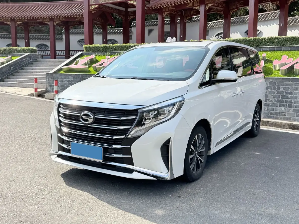 2021 GAC Trumpchi M8 2.0T 252HP L4 8AT