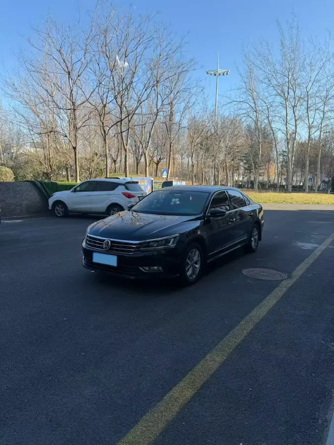 2015 Volkswagen Passat 1.8T 160HP L4 6AT