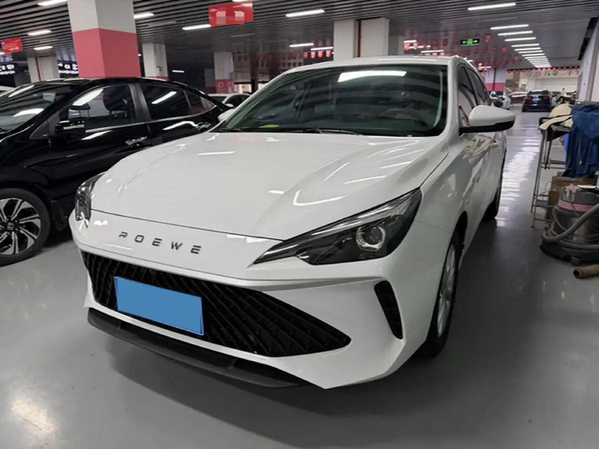 2024 Roewe i5 1.5L 129HP L4 CVT