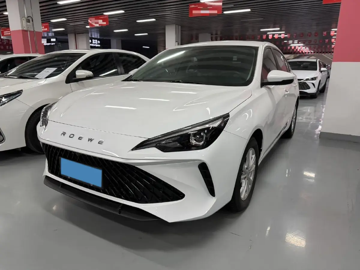 2024 Roewe i5 1.5L 129HP L4 CVT