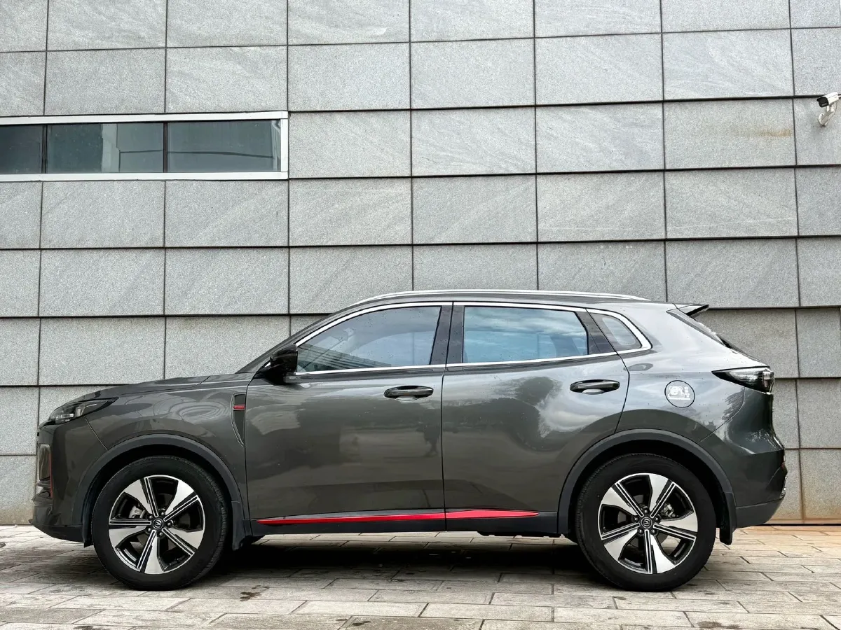 2022 ChangAn Oshan X7 Plus 1.5T 188HP L4 7DCT,autocango,china used car exporter,china ev exporter,chinese used car exporter,chinese used ev exporter