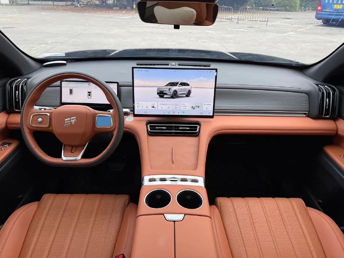 2025 Jetour ShanHai L7 PLUS 1.5T 156HP L4 1DHT PHEV,autocango,china used car exporter,china ev exporter,chinese used car exporter,chinese used ev exporter