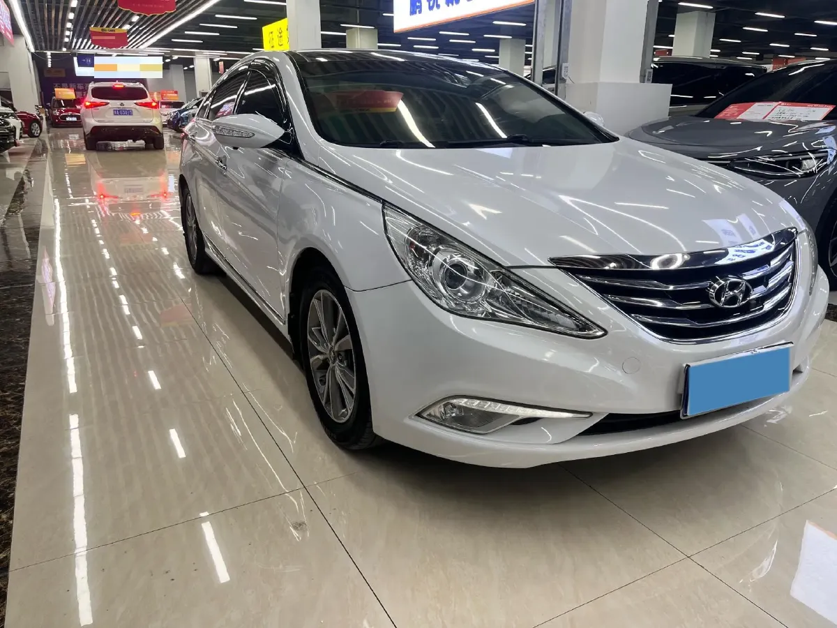 2014 Hyundai Sonata 2.4L 173HP L4 6AT,autocango,china used car exporter,china ev exporter,chinese used car exporter,chinese used ev exporter