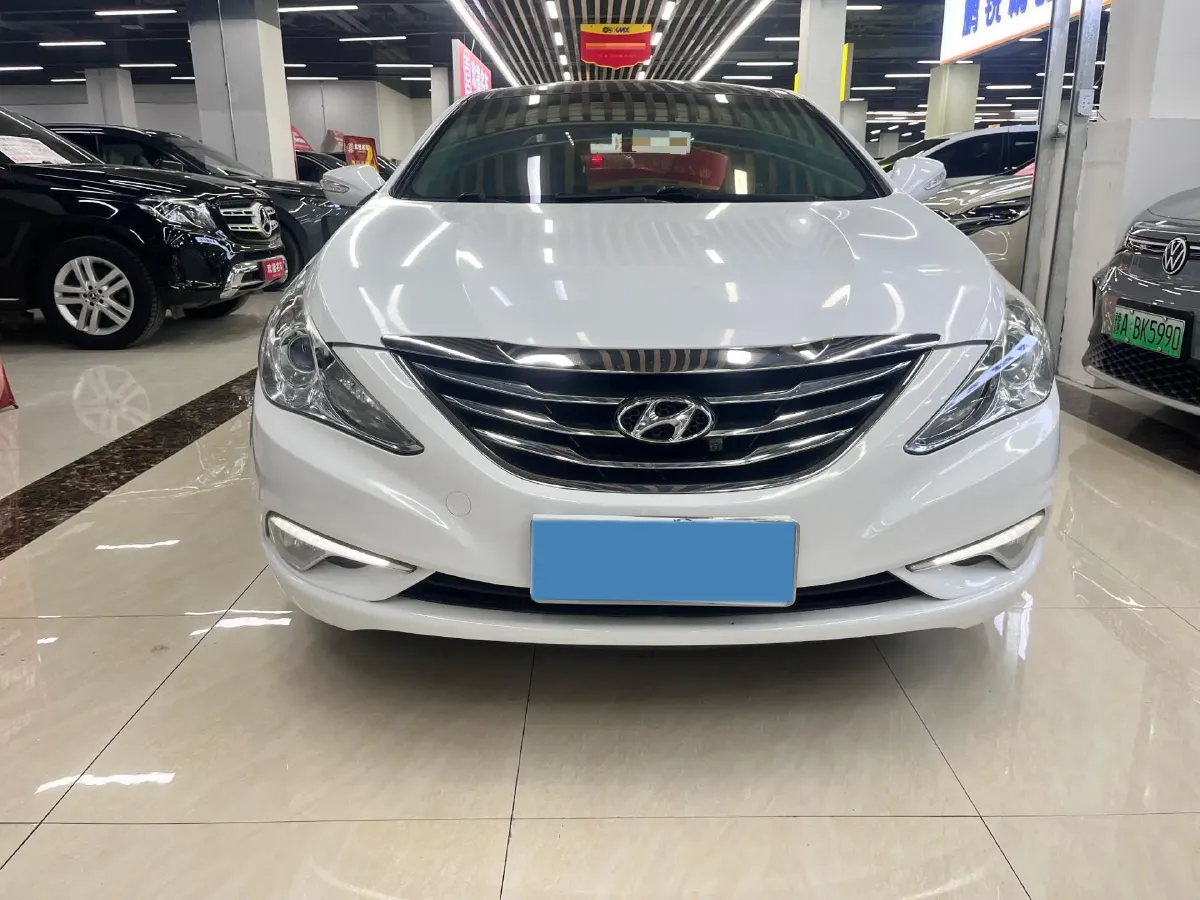 2014 Hyundai Sonata 2.4L 173HP L4 6AT,autocango,china used car exporter,china ev exporter,chinese used car exporter,chinese used ev exporter