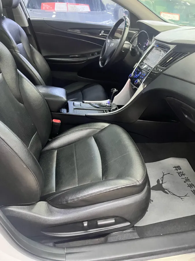 2014 Hyundai Sonata 2.4L 173HP L4 6AT,autocango,china used car exporter,china ev exporter,chinese used car exporter,chinese used ev exporter