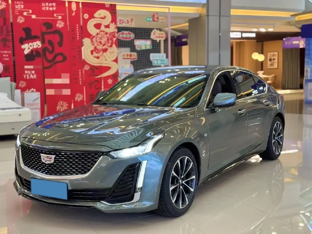 2022 Cadillac CT5 2.0T 237HP L4 10AT