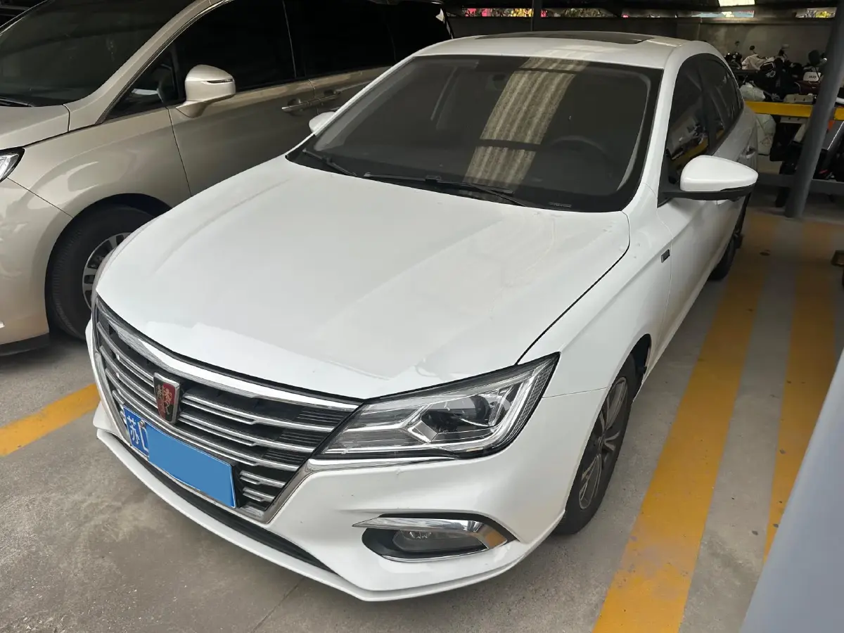 2019 Roewe i5 1.5L 120HP L4 CVT