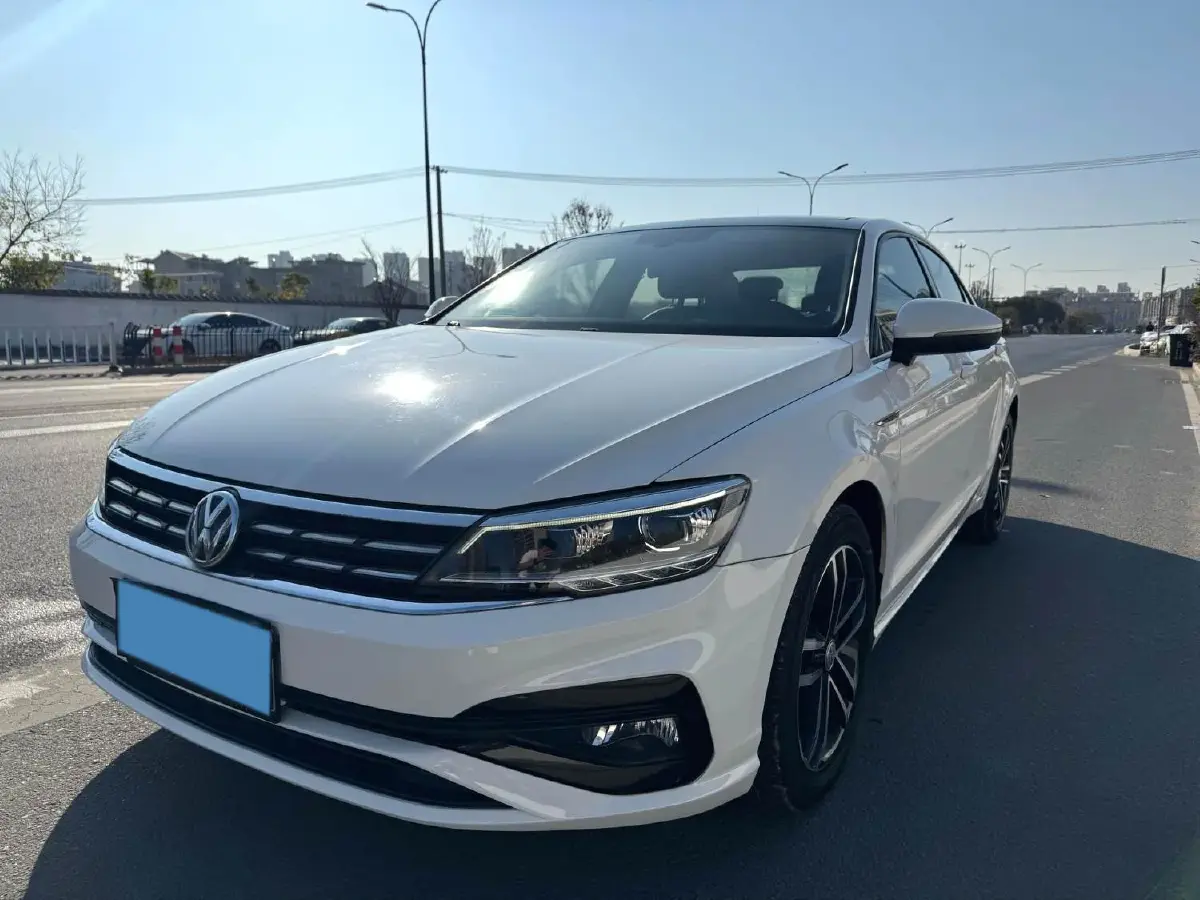 2019 Volkswagen Passat 1.4T 150HP L4 7DCT