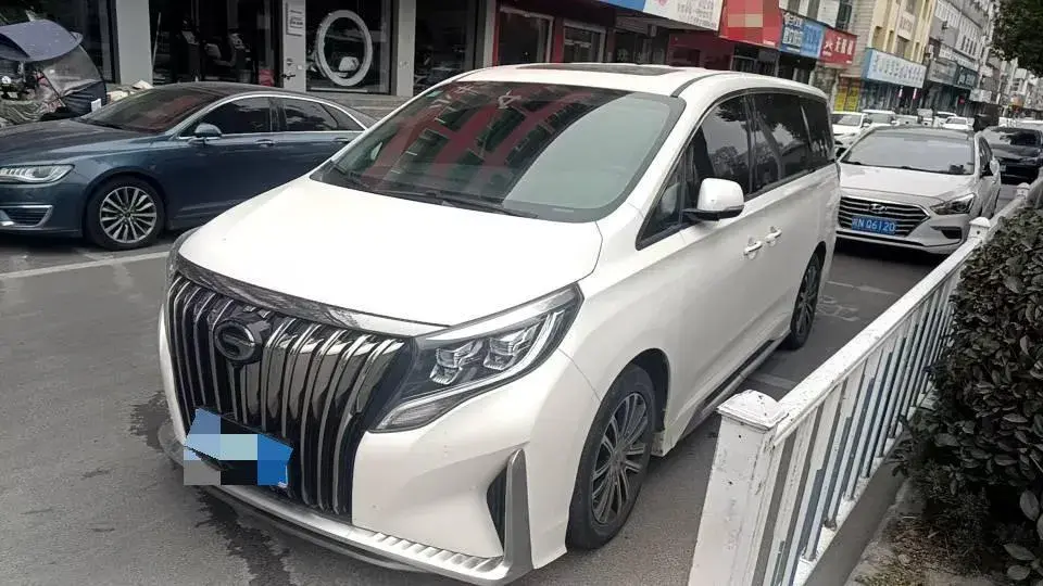 2021 GAC Trumpchi M8 2.0T 252HP L4 8AT