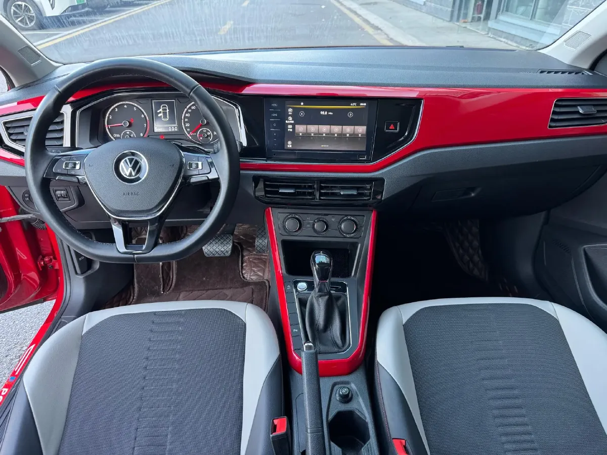 2021 DongFeng Aeolus AX7 1.6T 170HP L4 6AT,autocango,china used car exporter,china ev exporter,chinese used car exporter,chinese used ev exporter