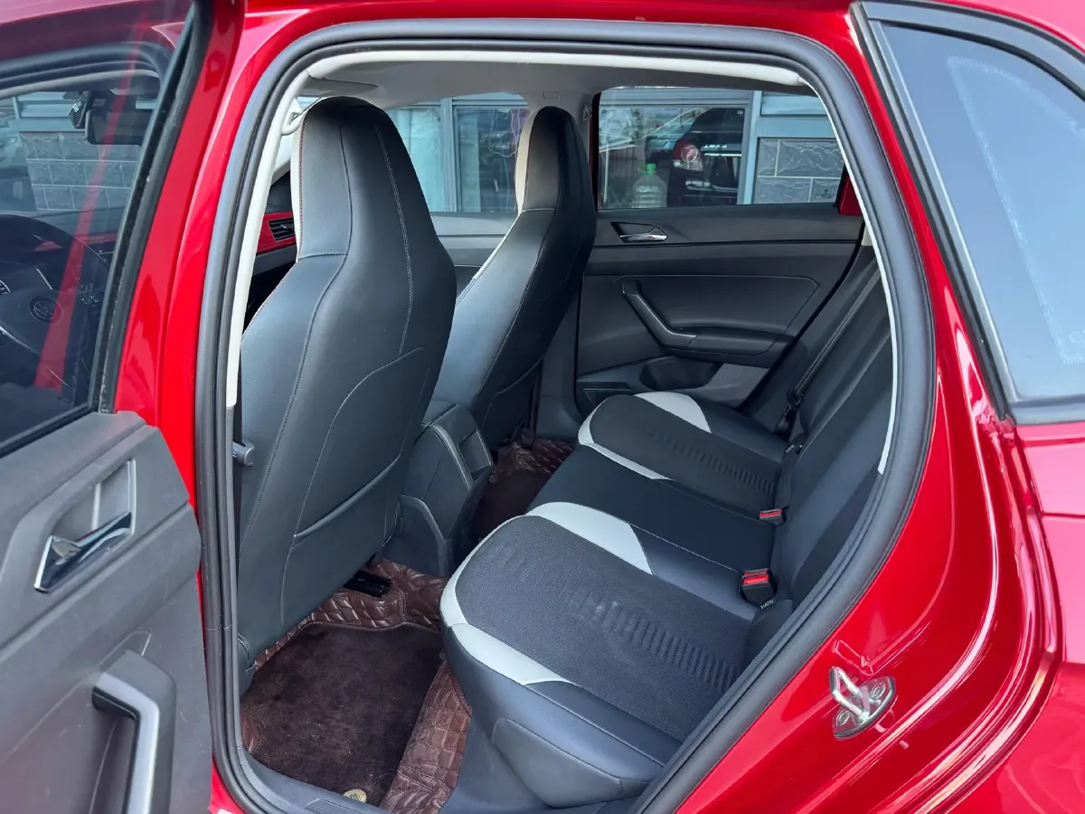 2021 DongFeng Aeolus AX7 1.6T 170HP L4 6AT,autocango,china used car exporter,china ev exporter,chinese used car exporter,chinese used ev exporter