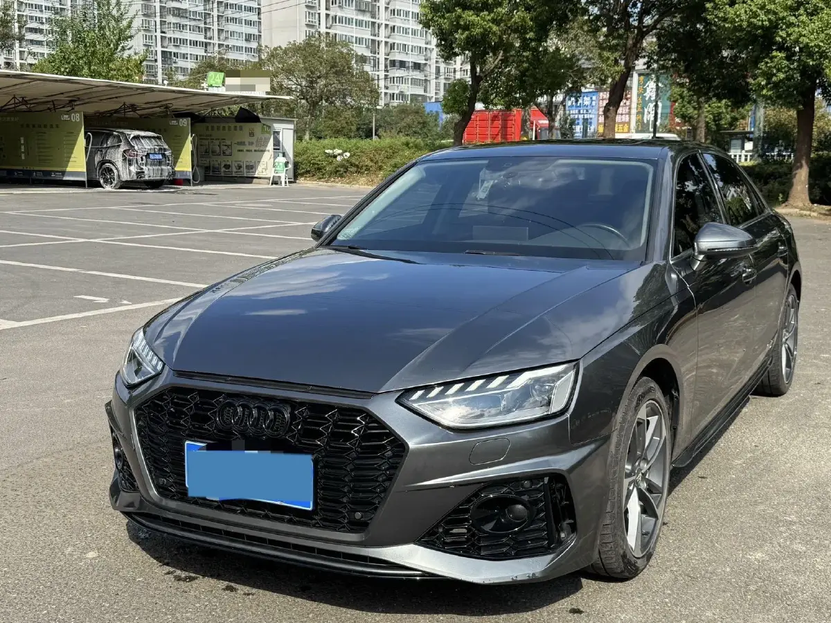 2020 Audi A4L 2.0T 190HP L4 7DCT