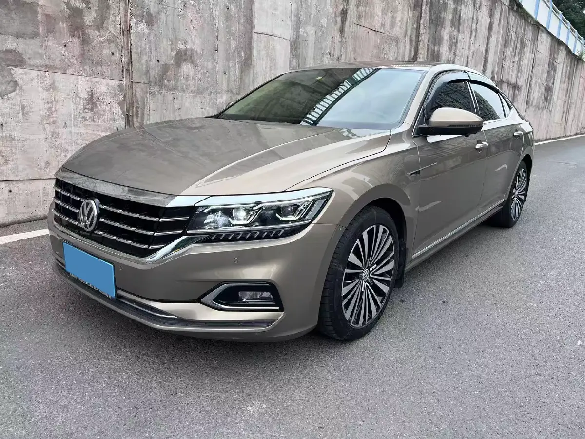 2020 Volkswagen Passat 2.0T 186HP L4 7DCT