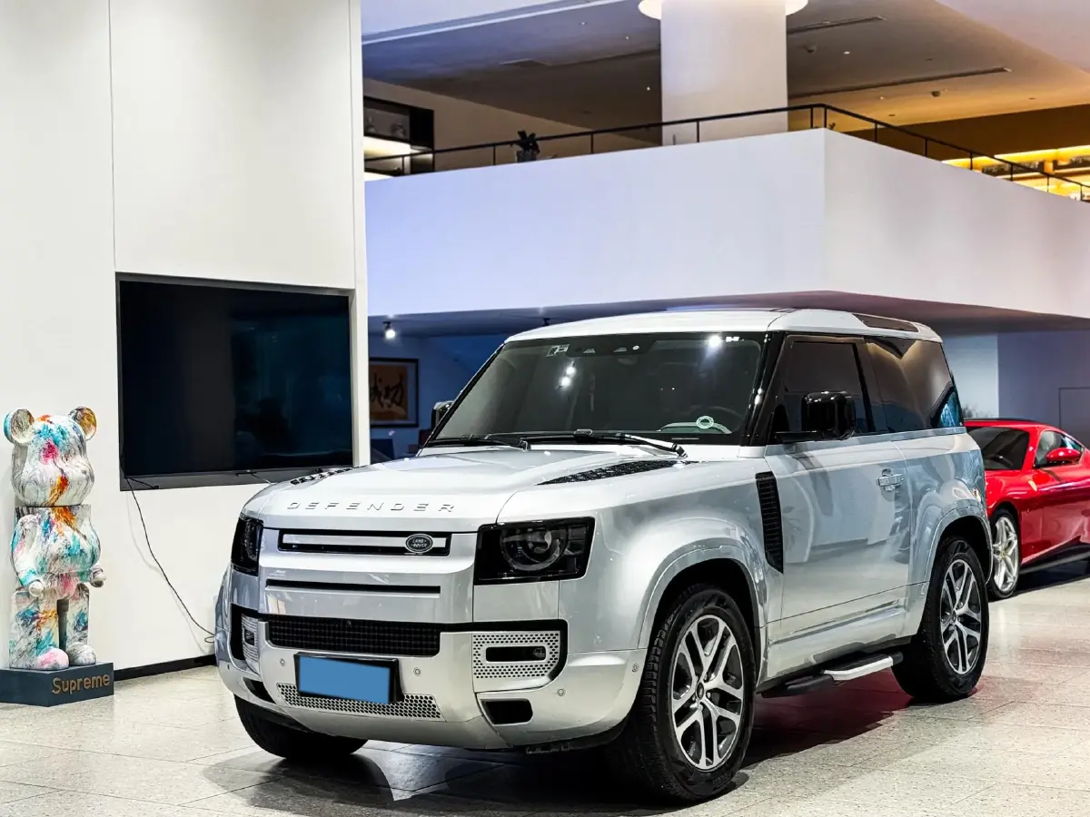 2022 Land Rover Defender 3.0T 400HP L6 8AT