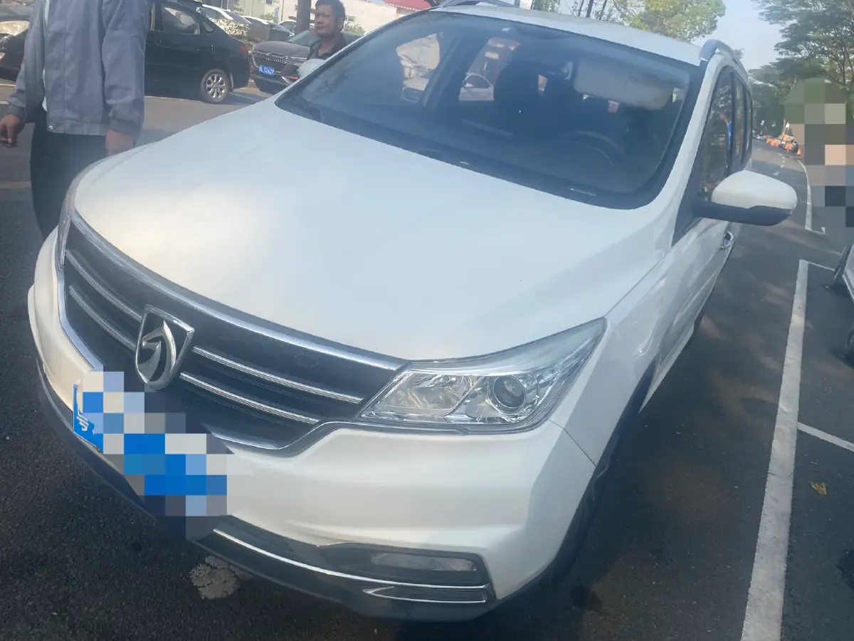 2021 BaoJun 730 1.5L 105HP L4 6MT