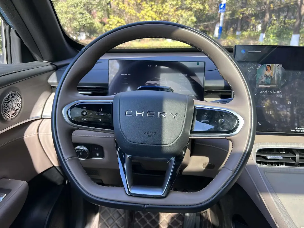 2025 Chery Tiggo8 PLUS C-DM 1.5T 156HP L4 1DHT PHEV,autocango,china used car exporter,china ev exporter,chinese used car exporter,chinese used ev exporter