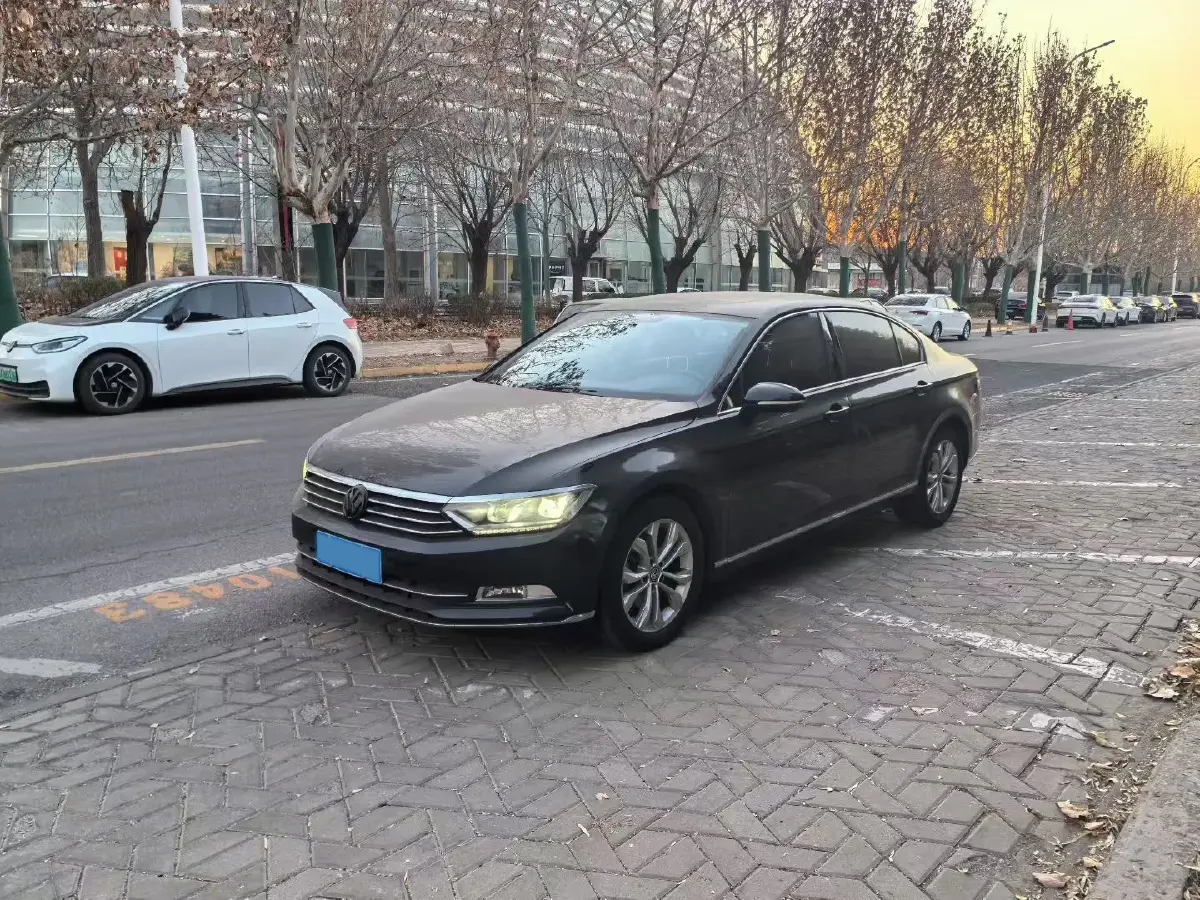 2019 Volkswagen Magotan 2.0T 186HP L4 7DCT