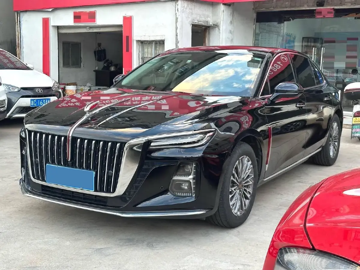 2023 HongQi H5 2.0T 224HP L4 8AT