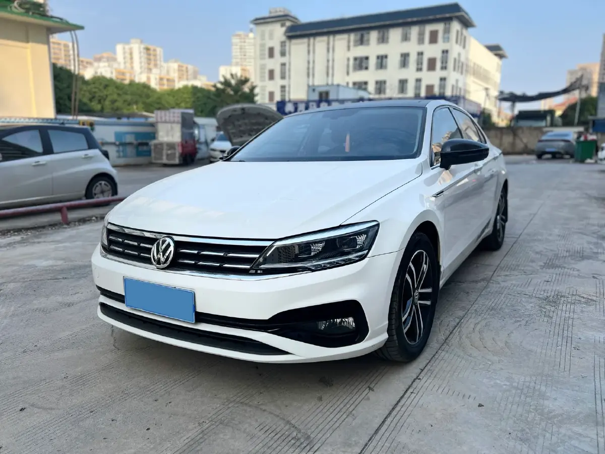2019 Volkswagen Passat 1.4T 150HP L4 7DCT
