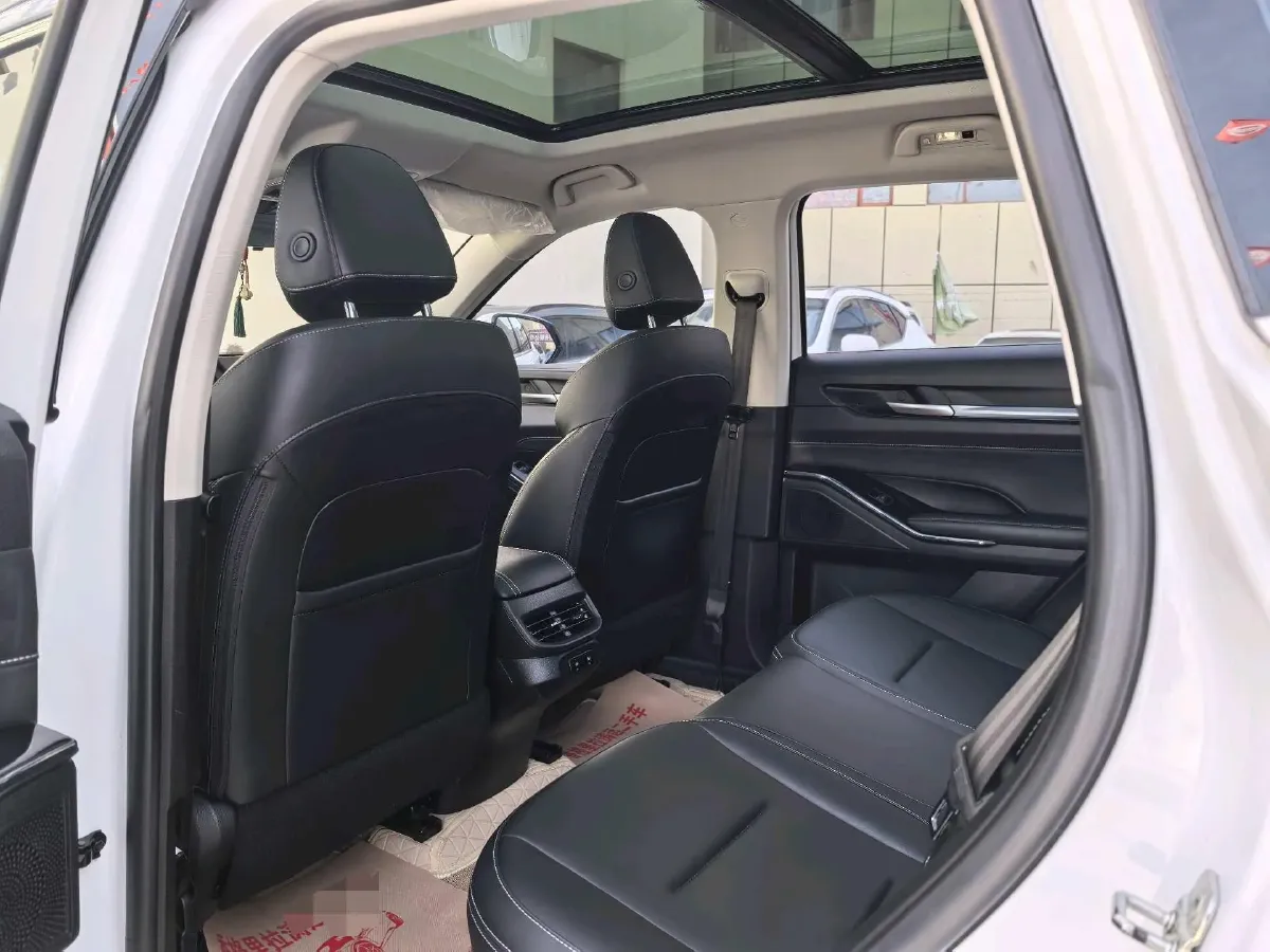 2021 Haval H6 1.5T 169HP L4 7DCT,autocango,china used car exporter,china ev exporter,chinese used car exporter,chinese used ev exporter