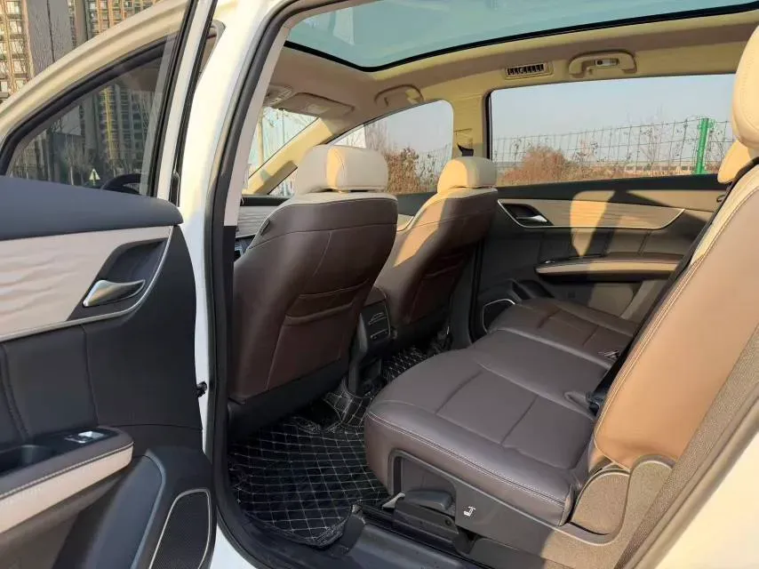 2022 Exceed LXC-DM 1.5T 156HP L4 3DHT PHEV 19.27KWH,autocango,china used car exporter,china ev exporter,chinese used car exporter,chinese used ev exporter