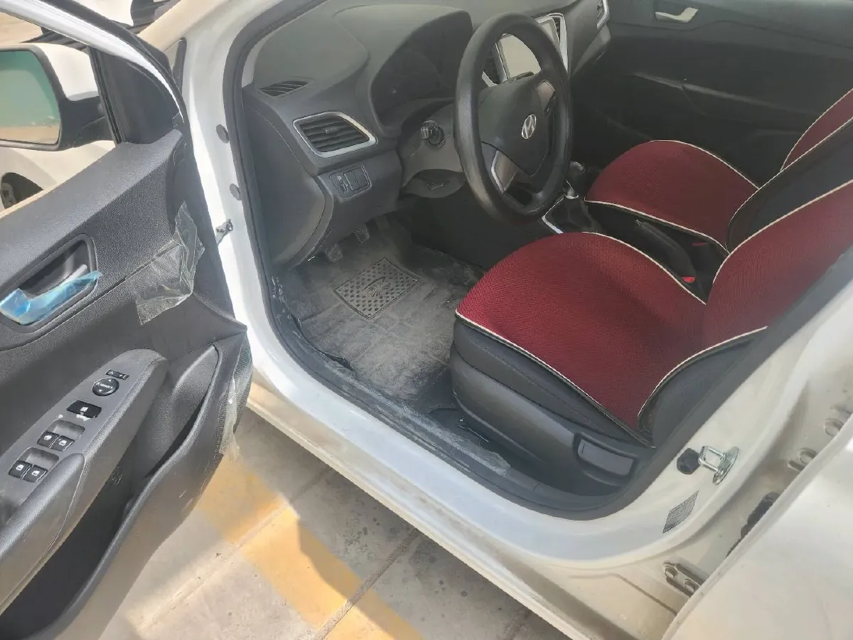 2017 Hyundai Verna RV 1.4L 100HP L4 6AT,autocango,china used car exporter,china ev exporter,chinese used car exporter,chinese used ev exporter