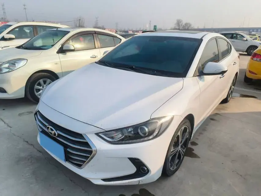 2018 Hyundai Elantra 1.4T 130HP L4 7DCT