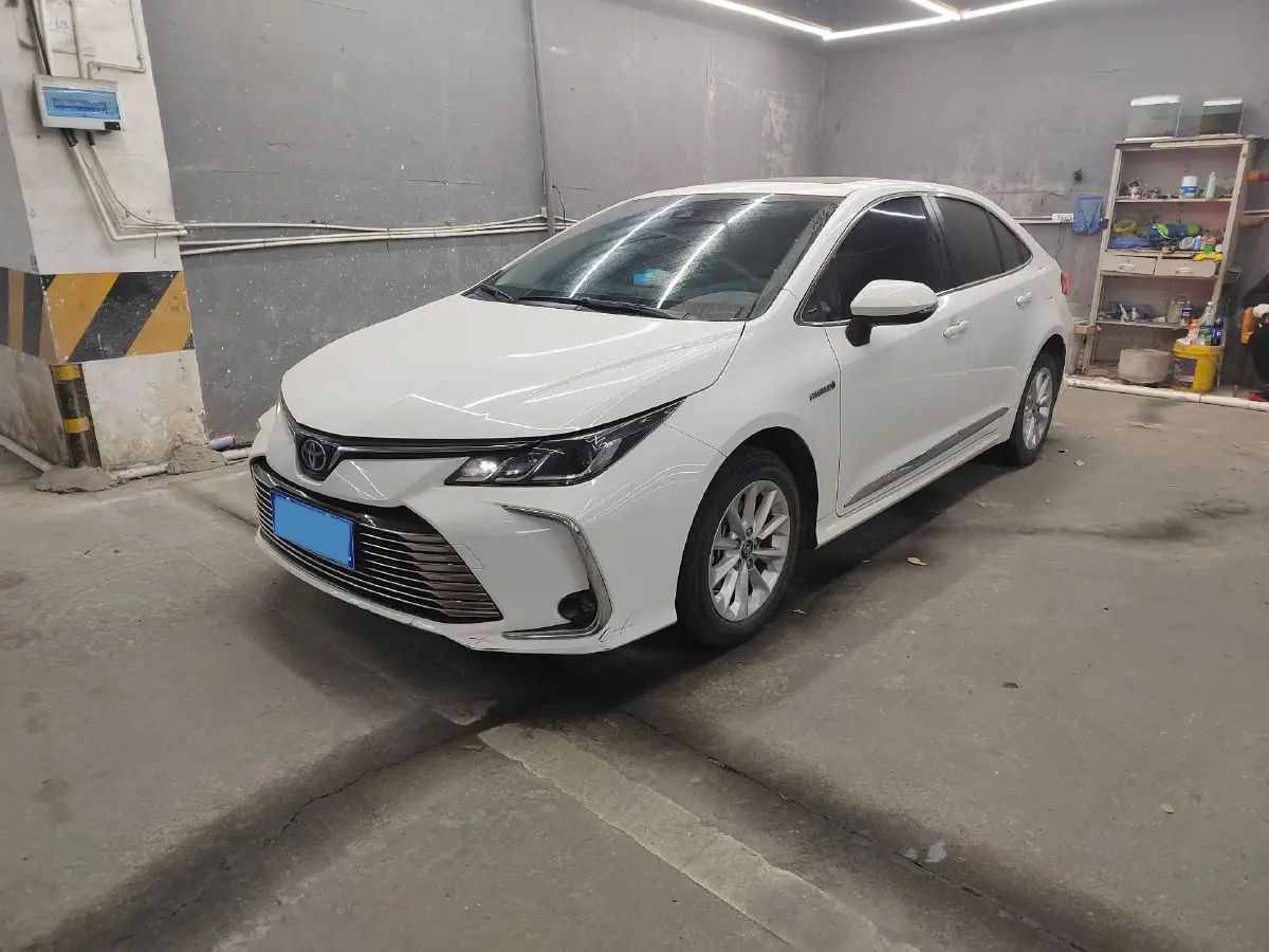 2022 Toyota Corolla 1.8L 98HP L4 E-CVT Hybrid