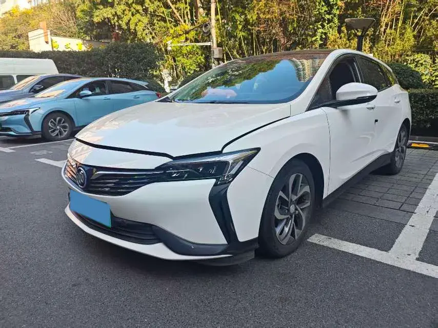 2022 Buick Velite 6 1.5L 102HP L4 E-CVT PHEV 9.5KWH