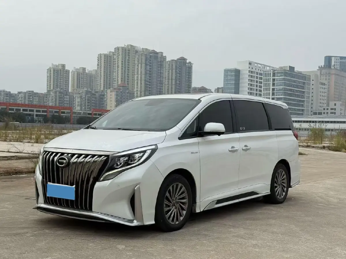 2021 GAC Trumpchi M8 2.0T 252HP L4 8AT