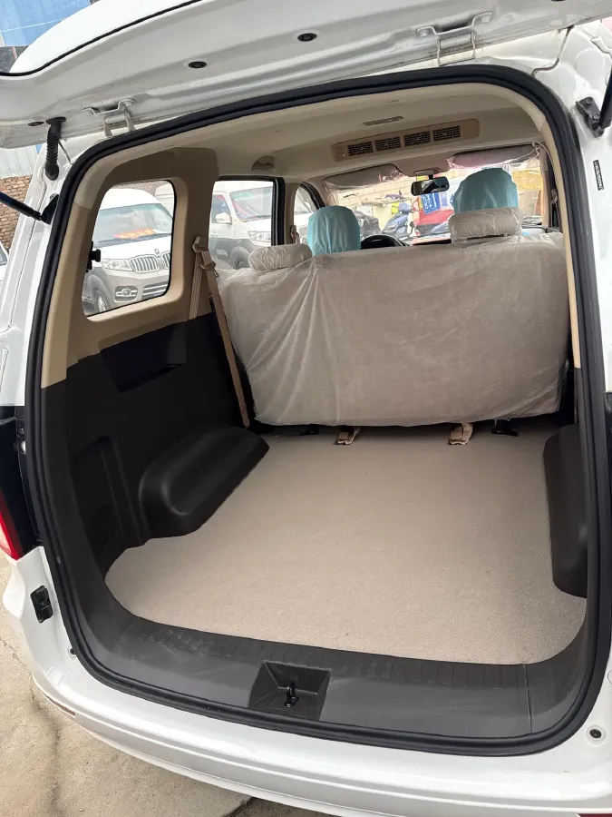 2021 Yema SiPaiKa 1.5L 109HP L4 5MT,autocango,china used car exporter,china ev exporter,chinese used car exporter,chinese used ev exporter