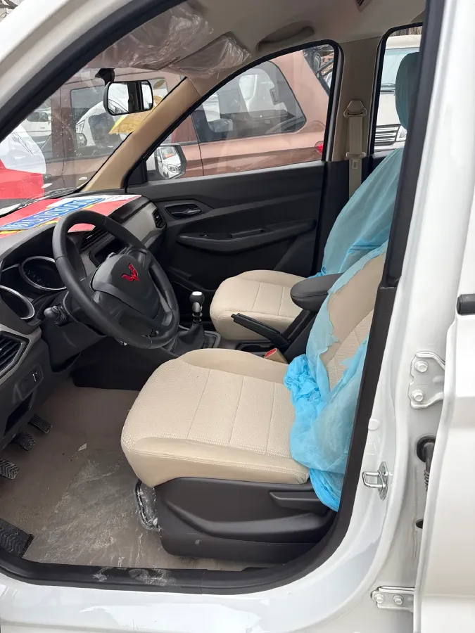 2021 Yema SiPaiKa 1.5L 109HP L4 5MT,autocango,china used car exporter,china ev exporter,chinese used car exporter,chinese used ev exporter