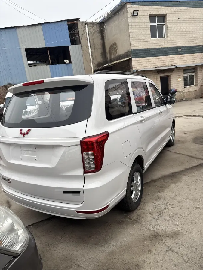 2021 Yema SiPaiKa 1.5L 109HP L4 5MT,autocango,china used car exporter,china ev exporter,chinese used car exporter,chinese used ev exporter