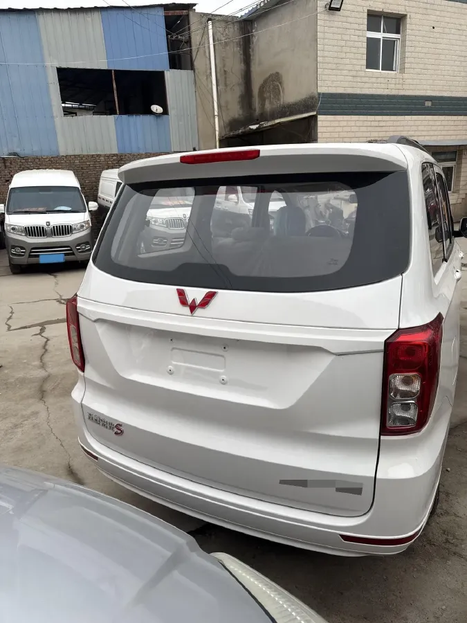 2021 Yema SiPaiKa 1.5L 109HP L4 5MT,autocango,china used car exporter,china ev exporter,chinese used car exporter,chinese used ev exporter