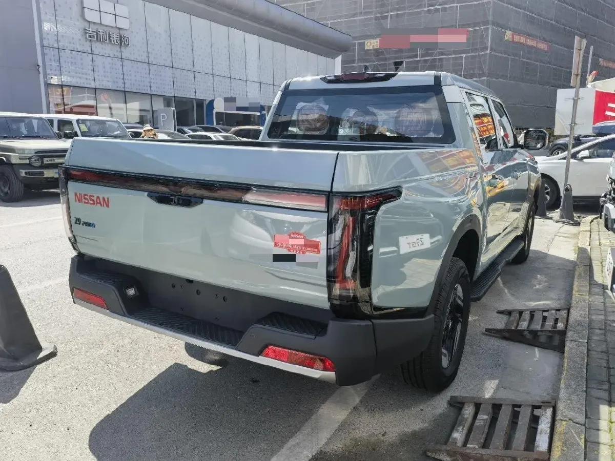 2025 Dongfeng Z9 GE PHEV 1.5T 147HP L4 4DHT PHEV,autocango,china used car exporter,china ev exporter,chinese used car exporter,chinese used ev exporter