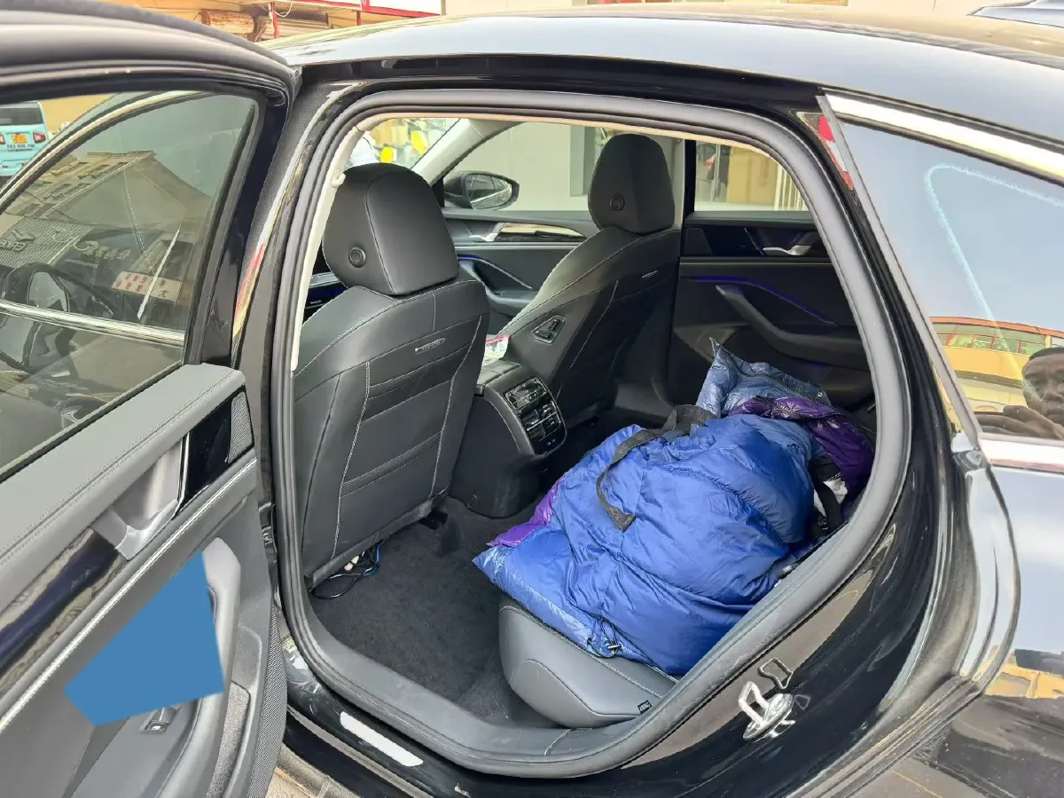 2024 Volkswagen Magotan 2.0T 220HP L4 7DCT,autocango,china used car exporter,china ev exporter,chinese used car exporter,chinese used ev exporter