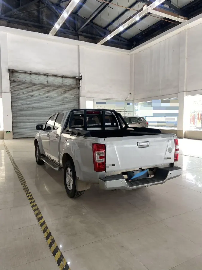 2020 JMC BaoDian 2.5T 140HP L4 5MT,autocango,china used car exporter,china ev exporter,chinese used car exporter,chinese used ev exporter