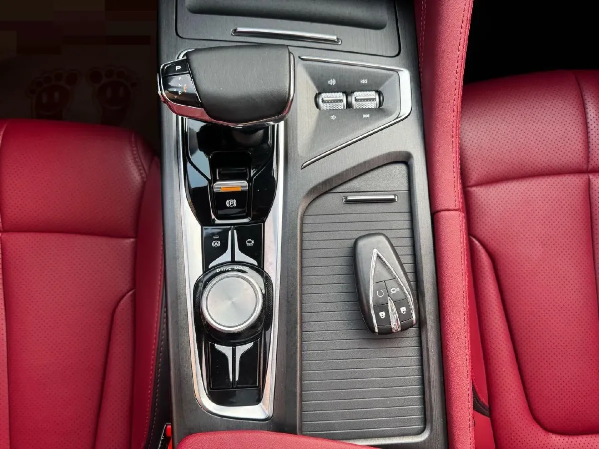 2020 ChangAn CS75 Plus 2.0T 233HP L4 8AT,autocango,china used car exporter,china ev exporter,chinese used car exporter,chinese used ev exporter