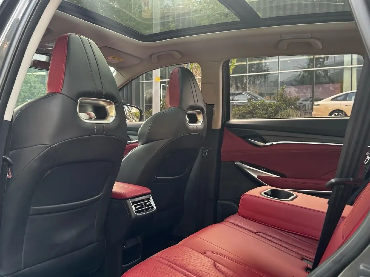 2020 ChangAn CS75 Plus 2.0T 233HP L4 8AT,autocango,china used car exporter,china ev exporter,chinese used car exporter,chinese used ev exporter