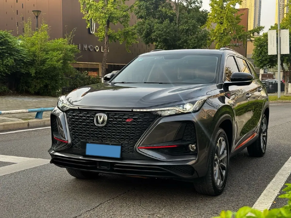 2020 ChangAn CS75 Plus 2.0T 233HP L4 8AT,autocango,china used car exporter,china ev exporter,chinese used car exporter,chinese used ev exporter