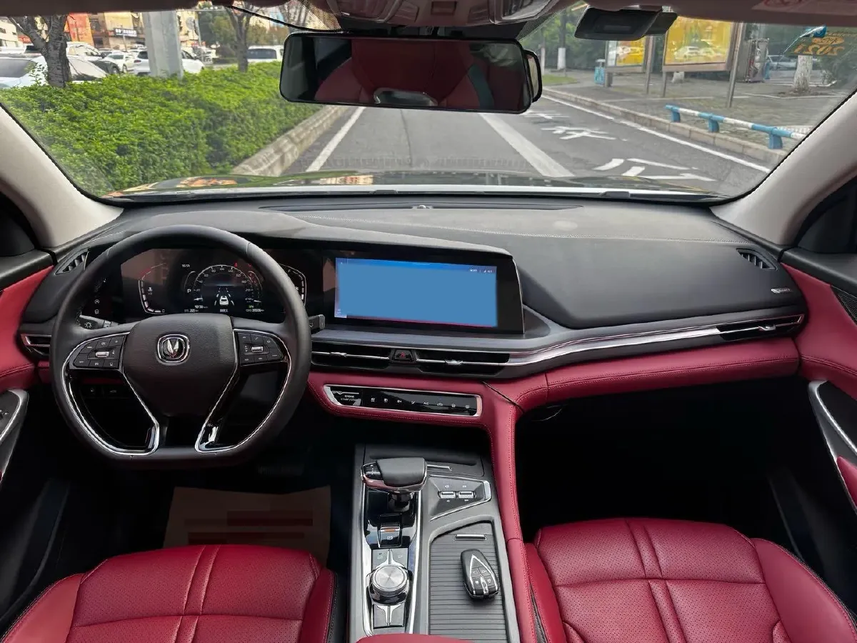 2020 ChangAn CS75 Plus 2.0T 233HP L4 8AT,autocango,china used car exporter,china ev exporter,chinese used car exporter,chinese used ev exporter