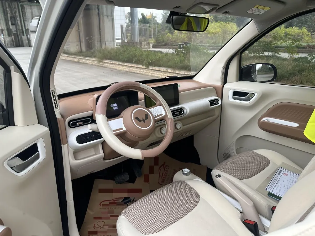 2024 WuLing HongGuang MINI EV BEV 17.3KWH,autocango,china used car exporter,china ev exporter,chinese used car exporter,chinese used ev exporter