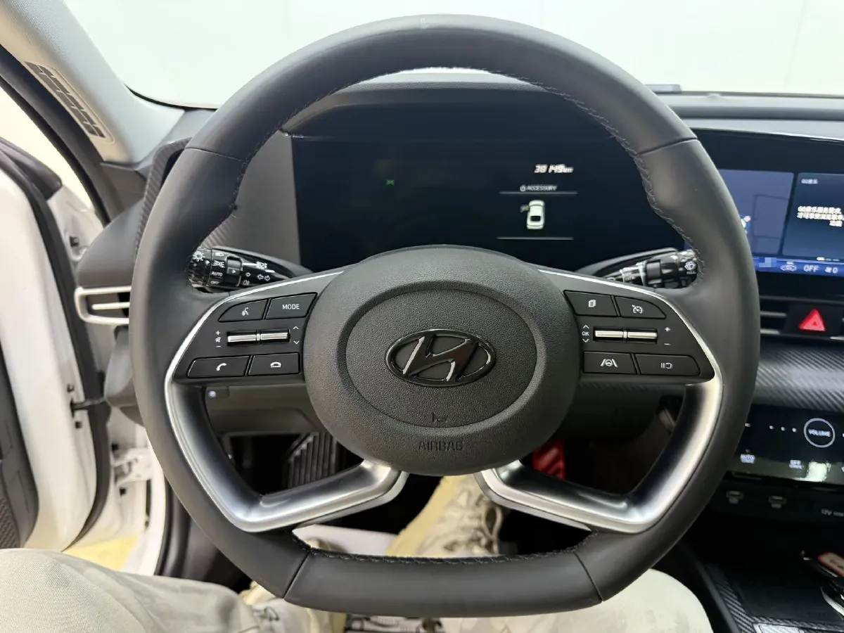 2021 Hyundai Elantra 1.5L 115HP L4 CVT,autocango,china used car exporter,china ev exporter,chinese used car exporter,chinese used ev exporter