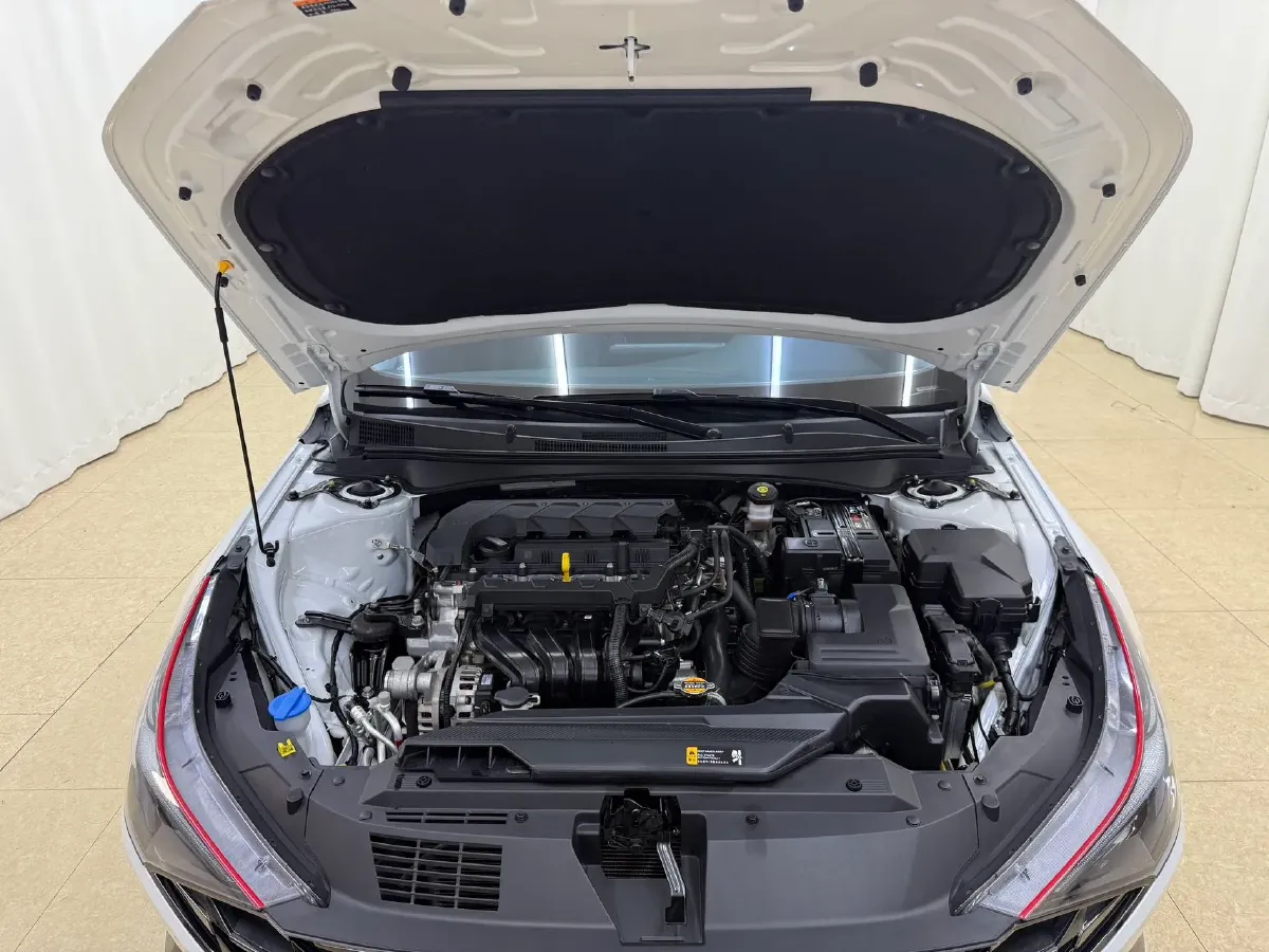 2021 Hyundai Elantra 1.5L 115HP L4 CVT,autocango,china used car exporter,china ev exporter,chinese used car exporter,chinese used ev exporter