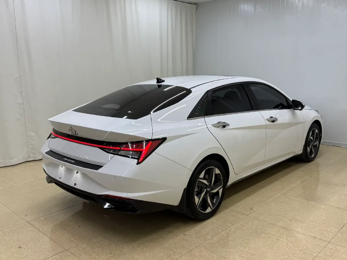 2021 Hyundai Elantra 1.5L 115HP L4 CVT,autocango,china used car exporter,china ev exporter,chinese used car exporter,chinese used ev exporter