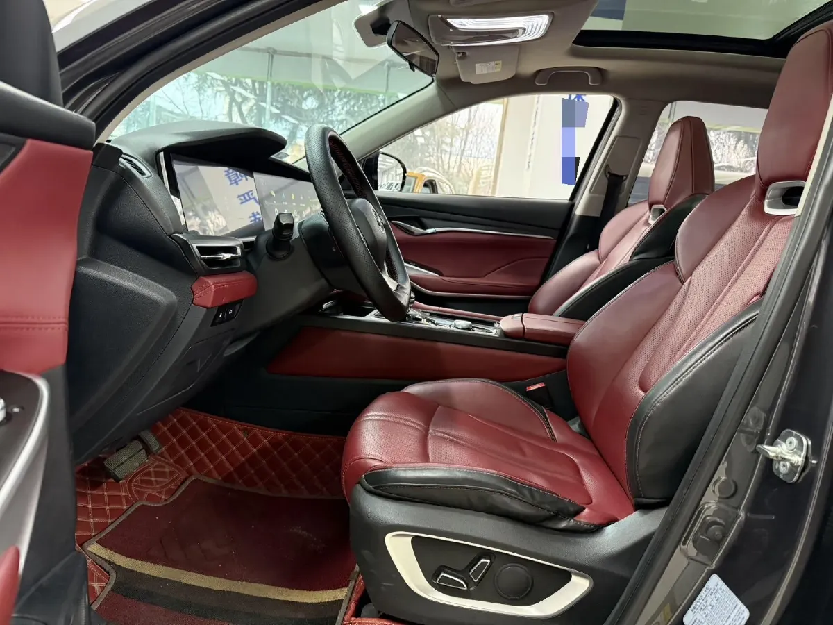 2021 ChangAn CS75 Plus 2.0T 233HP L4 8AT,autocango,china used car exporter,china ev exporter,chinese used car exporter,chinese used ev exporter