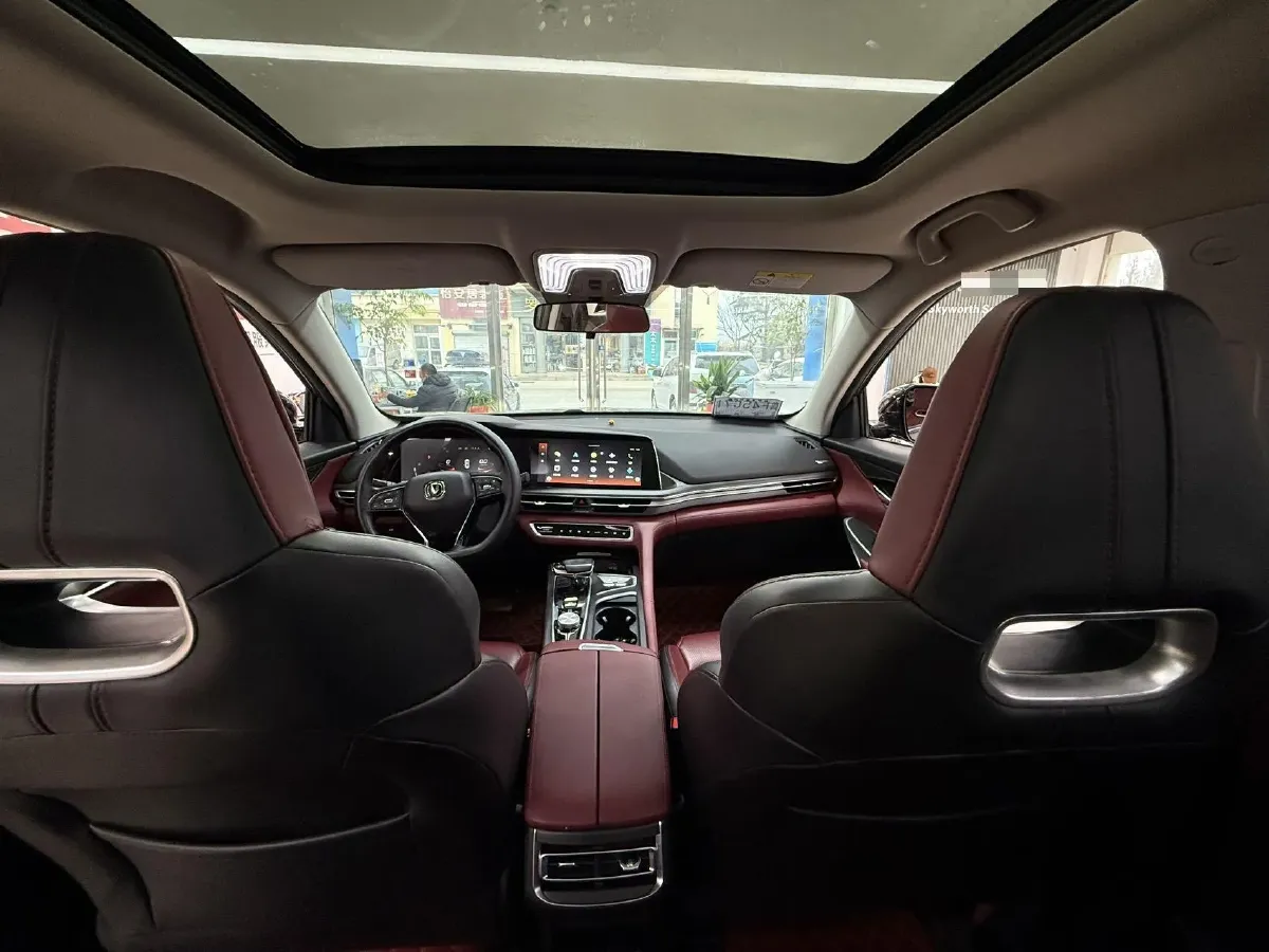 2021 ChangAn CS75 Plus 2.0T 233HP L4 8AT,autocango,china used car exporter,china ev exporter,chinese used car exporter,chinese used ev exporter