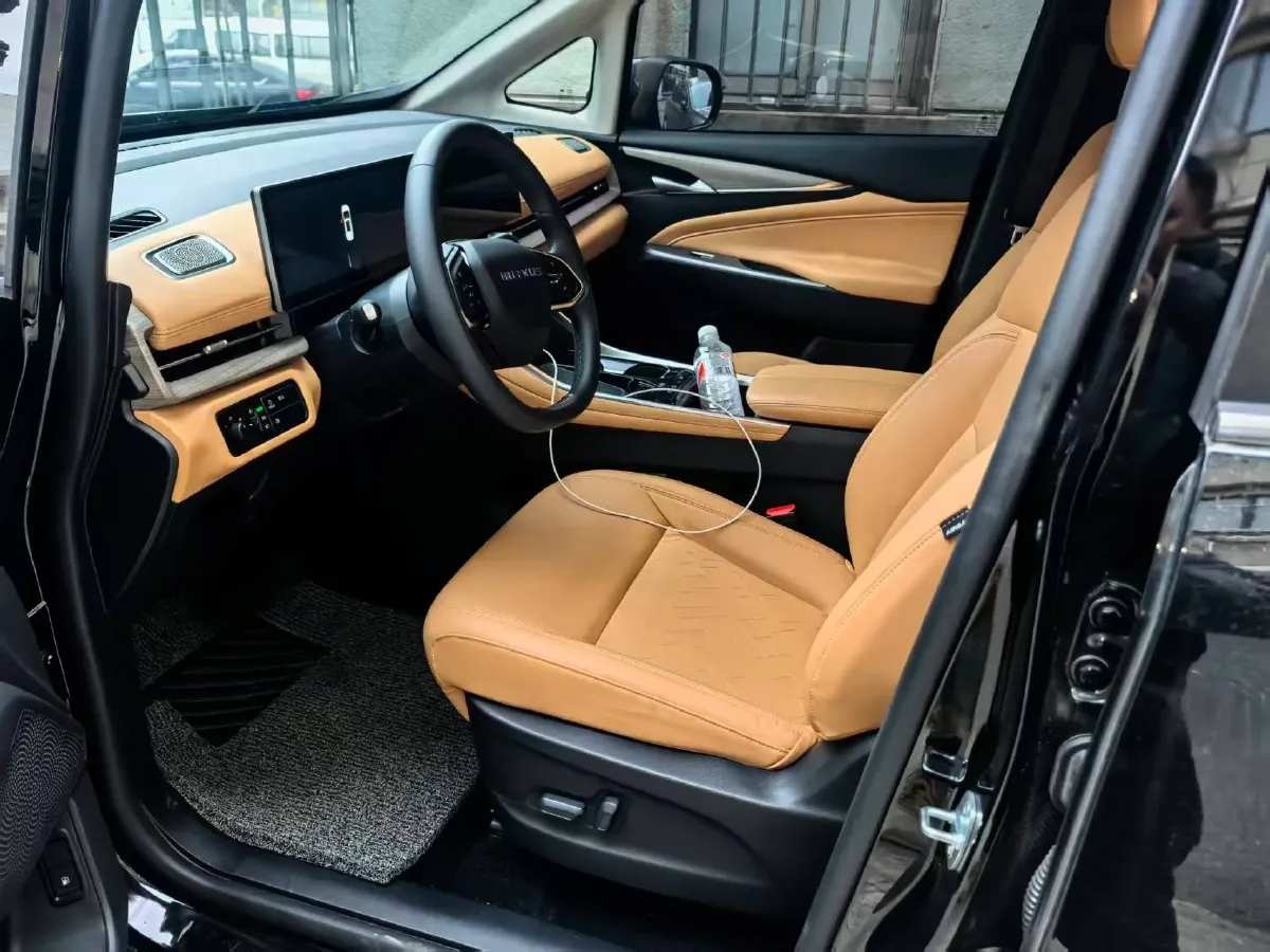 2025 MAXUS G50 PHEV 1.5L 98HP L4 1DHT PHEV 18.65KWH,autocango,china used car exporter,china ev exporter,chinese used car exporter,chinese used ev exporter