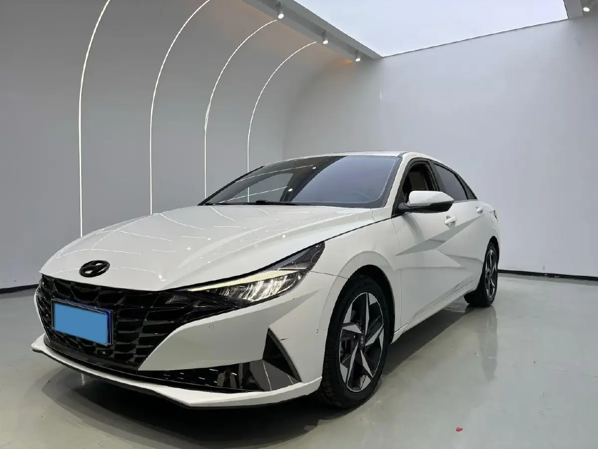 2021 Hyundai Elantra 1.5L 115HP L4 CVT